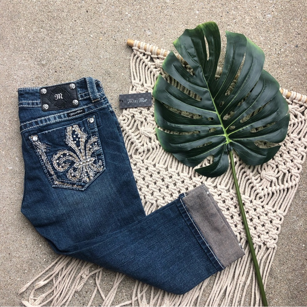 New Miss Me Jean Capris Size 27